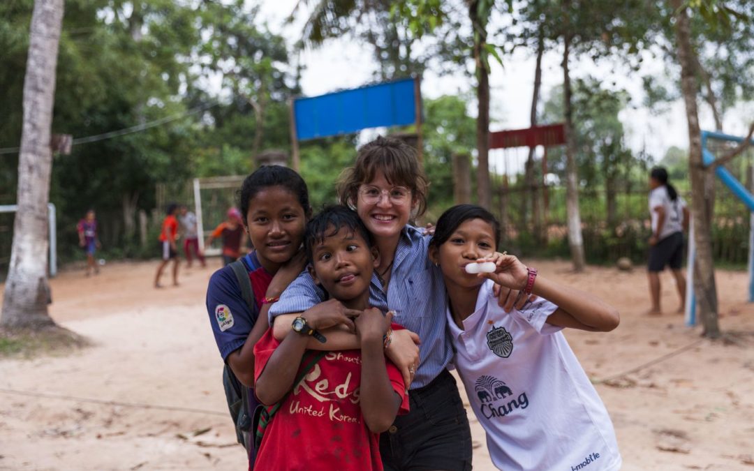 Treballar com a professora voluntària a Prasat Bakong
